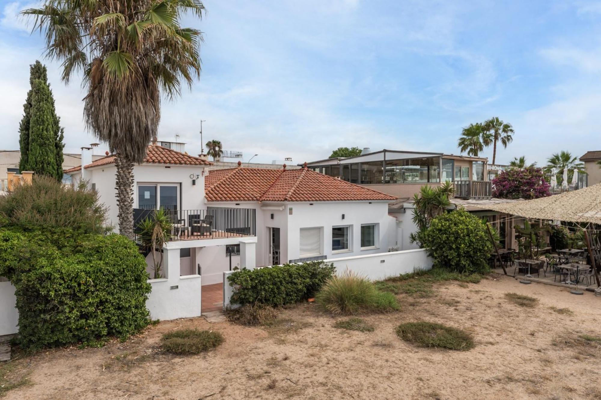 Beach Villa Cristina By Hhbcn Castelldefels Extérieur photo